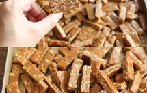 2022秋冬网红糖果——焦糖杏仁太妃酥