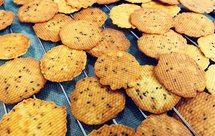 香酥芝麻蛋卷饼干