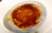 自制咸鸭蛋，蛋黄起沙，蛋白不咸