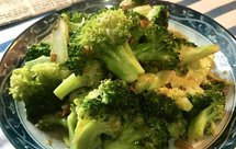 鲜贝露蒜蓉西兰花