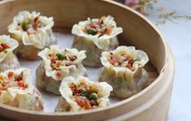 饺子皮咸蛋黄烧麦