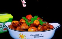 酱香虎皮鹌鹑蛋炖土豆