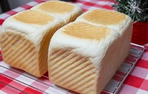 百搭无蛋低糖牛奶吐司，反复调试五六遍才试出的好食谱