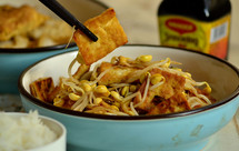 煎豆腐炒黄豆芽