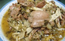 咸菜冬笋炒河蚌肉