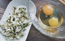 当槐花和鸡蛋擦出火花变成厚蛋烧