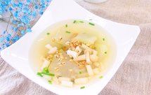 海鲜菇冬瓜薏米汤—解暑润肺汤