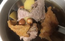 【青榄鳄鱼肉干陈皮南北杏无花果炖猪腱】适合咽喉不适