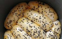 电饭锅版葡萄干小面包