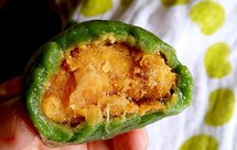 网红青团～～咸蛋黄肉松青团
