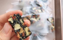 无阿胶版阿胶糕（核桃 枣 黑芝麻 枸杞 麦芽糖）