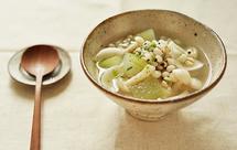 海鲜菇冬瓜薏米汤