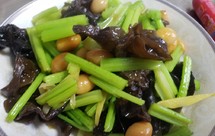 白果芹菜木耳