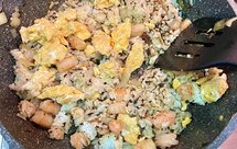 虾仁橄榄菜炒饭