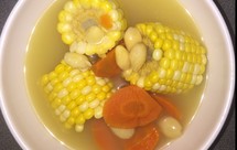 玉米、胡萝卜、银杏果（白果）汤