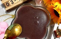 一款可以补肾健脾的「黑米黑豆米糊」