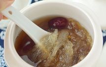冰糖红枣白果炖燕窝