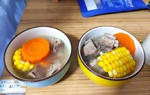 胡萝卜玉米薏米排骨汤