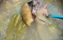 下火黄豆苦瓜排骨汤