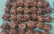 好吃的费列罗榛子巧克力