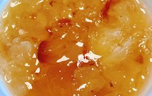 桃胶雪燕皂角米银耳羹