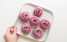 宝宝版玫瑰花馒头（紫薯牛奶馒头）