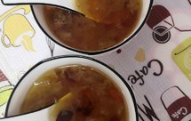 桃胶.皂角米.雪燕.银耳羹