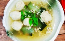 超级祛湿减肥冬瓜薏米丸子汤