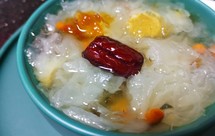 【好喝养颜还不胖】#甜品#雪蛤桃胶银耳羹