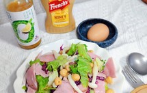 火腿蔬菜鹰嘴豆沙拉