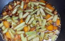 土豆芸豆五花肉