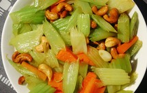 清淡的腰果炒西芹