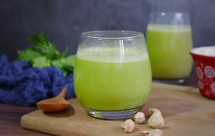 芹菜百合腰果糊