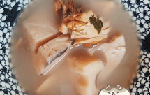 莲藕蚝豉莲子瘦肉汤