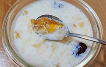 喝出好皮肤！桃胶银耳雪燕皂角米牛奶羹