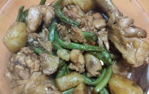 鸡腿炖土豆芸豆