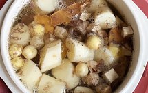 铁棍淮山芡实茯苓莲子骨头汤（四神汤）