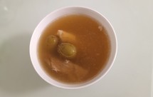 防秋燥、利咽喉~~橄榄罗汉果瘦肉汤
