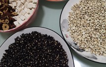 红豆薏米芡实茯苓茶