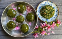 松仁马兰头香干青团