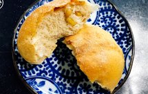 胡椒奶酪黑麦松子小餐包