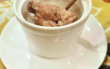 小美版：淮山芡实莲子茯苓炖猪骨