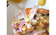 葡萄干玉米火腿披萨