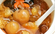 摩飞极速蒸锅食谱～桃胶丑耳桂圆红枣羹