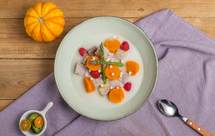 椰香南瓜芋头芡实煲