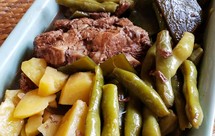 〈芸豆土豆海带炖骨头〉，我滴家在东北，欣小厨 