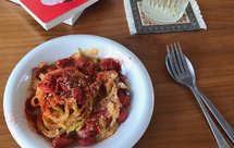 Vianne's recipes摩洛哥烟熏小番茄鹰嘴豆泥西葫芦面条