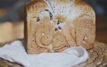 养生黑芝麻蜜豆吐司