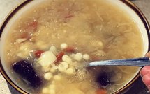 小美的秋冬温暖系列-银耳芡实红枣汤