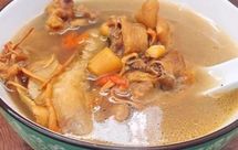 芡实虫草花干贝玉米汤